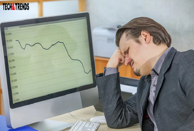 Key the risks of cryptocurrency including fraud and hacking dangers